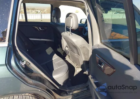 2010 Mercedes-Benz Glk 350 4Matic z USA, uszkodzony, nr VIN WDCGG8HB0AF392839